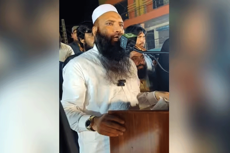 ‘এখন আমাকে গোটা বিশ্ব চেনে’, পাকিস্তানের সভায় সগর্বে ঘোষণা পহেলগাঁও হামলার মূলচক্রীর