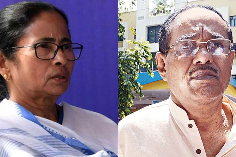 সাংগঠনিক রদবদলের মধ্যে বক্সিকে নবান্নে ডেকে বৈঠক মমতার