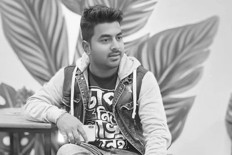পাওনাদারদের চাপে আত্মহত্যা? হরিণঘাটায় তৃণমূল কাউন্সিলরের মৃত্যুতে রহস্য