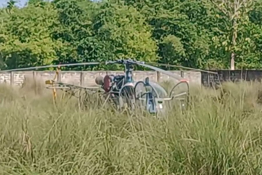 Army Helicopter suddenly landed in Siliguri field