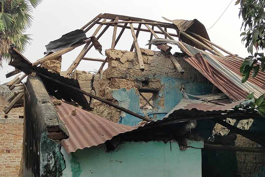 Blast at Siuri house, 2 detained