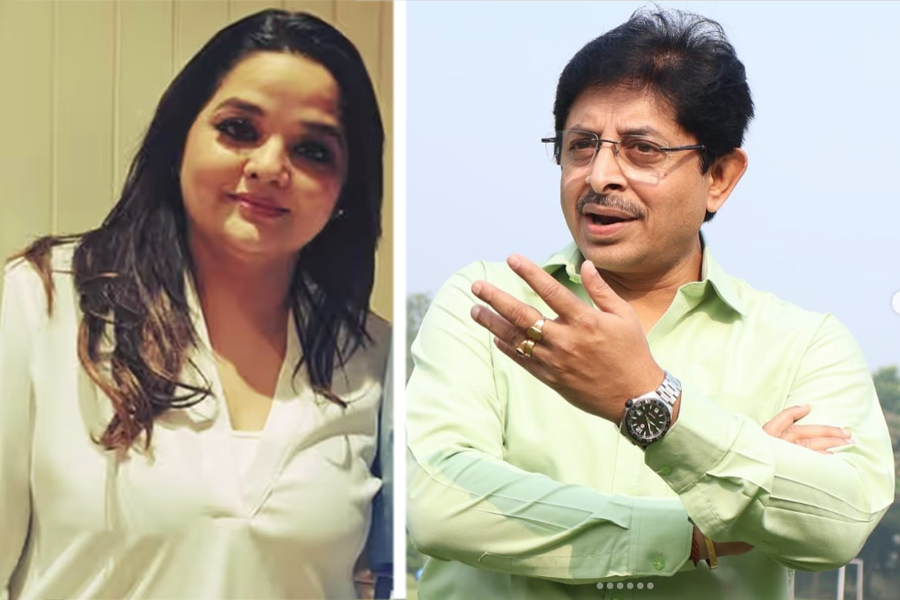 পুরীর সমুদ্রে উলটে গেল স্নেহাশিস গঙ্গোপাধ্যায়ের বোট, ছিলেন স্ত্রীও, অল্পের জন্য বিপদ থেকে রক্ষা