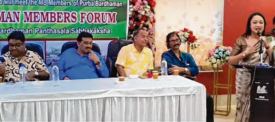 Tapas Chattopadhyay and Arup Roy support Srinjoy Bose for upcoming Mohun Bagan election