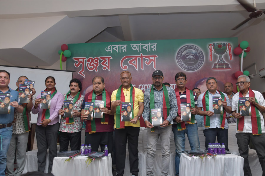 Srinjoy Bose and his panel releases manifesto for Mohun Bagan election