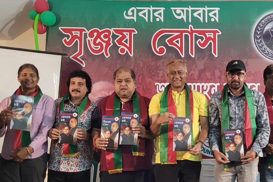 Srinjoy Bose and his panel releases manifesto for Mohun Bagan election