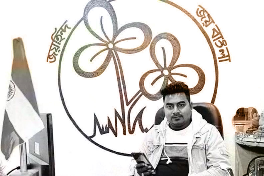 তৃণমূলের ছাত্র পরিষদের কার্যালয়ে উদ্ধার কাউন্সিলরের দেহ, চাঞ্চল্য নদিয়ার হরিণঘাটায়