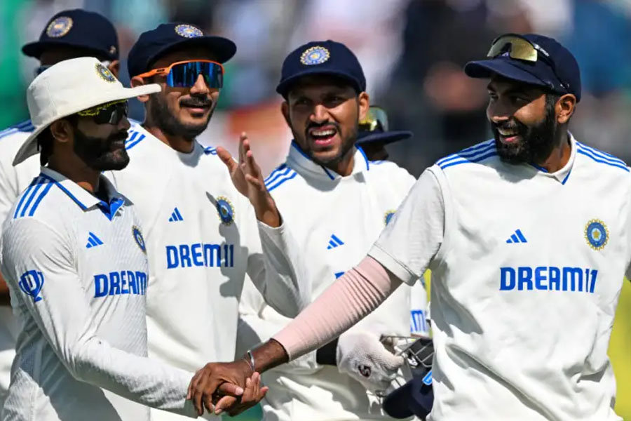 ইউ-টার্ন বিসিসিআইয়ের, ছাঁটাই হওয়া কোচই যাবেন ইংল্যান্ড!