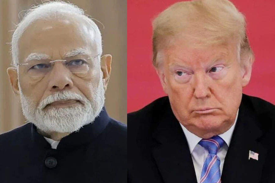 ২০ দিনে নবমবার, ফের সংঘর্ষবিরতির কৃতিত্ব দাবি ‘ডোনাল্ডভাই’-এর, মৌন মোদিকে তোপ কংগ্রেসের