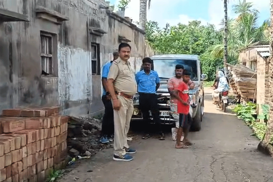 জমি বিবাদে ফের উত্তপ্ত মুর্শিদাবাদ, দু’পক্ষের মধ্যে বোমাবাজি-গুলি, আহত তৃণমূল কর্মী