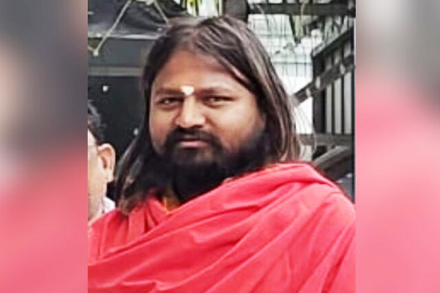 অপহরণের পর নাবালিকাকে যৌন নির্যাতন! কর্নাটকে গ্রেপ্তার রাম মন্দিরের পুরোহিত