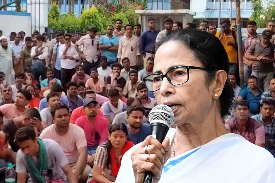 আর পরীক্ষায় বসতে চাইছেন না, এবার মুখ্যমন্ত্রীকে চিঠি চাকরিহারা শিক্ষকদের