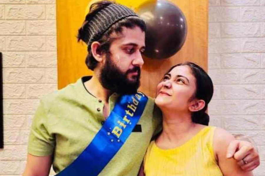 আদৃতের জন্মদিনে আদুরে পোস্ট কৌশাম্বির, কী লিখলেন?