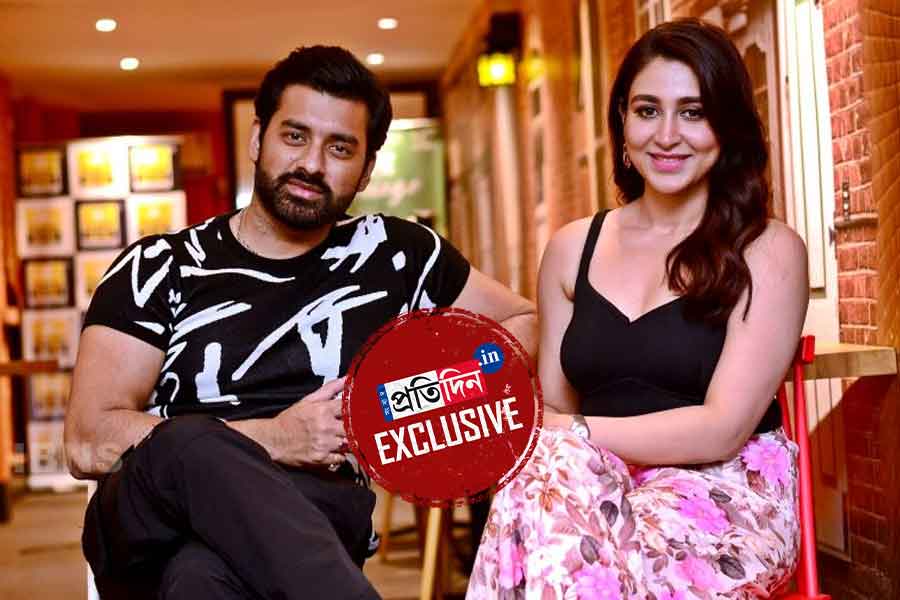 ‘ওর প্রাক্তনদের দেখেছে, বিয়ের অভিজ্ঞতা খুব সুখের নয়’, অঙ্কুশকে নিয়ে ‘আনকাট’ ঐন্দ্রিলা