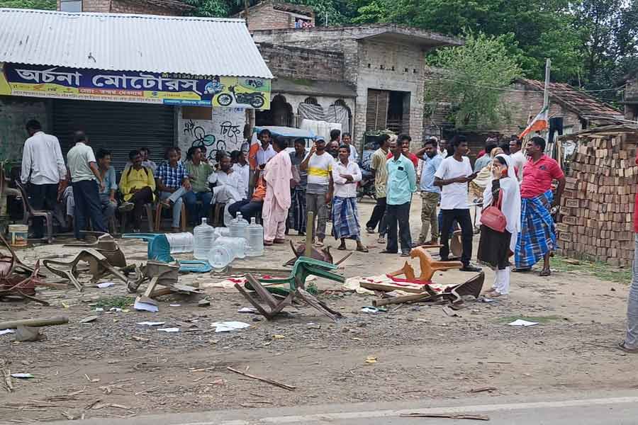 হাই কোর্টের নির্দেশে সমবায় ভোট, তাতেও রণক্ষেত্র বহরমপুর! লাঠিচার্জ পুলিশের