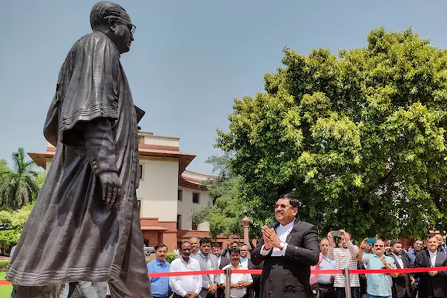Chief Justice BR Gavai greets lawyers with Jai Bhim slogan