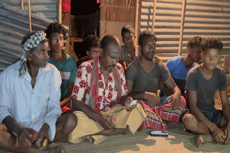 Two indian farmers was detained by BGB from India Bangladesh border