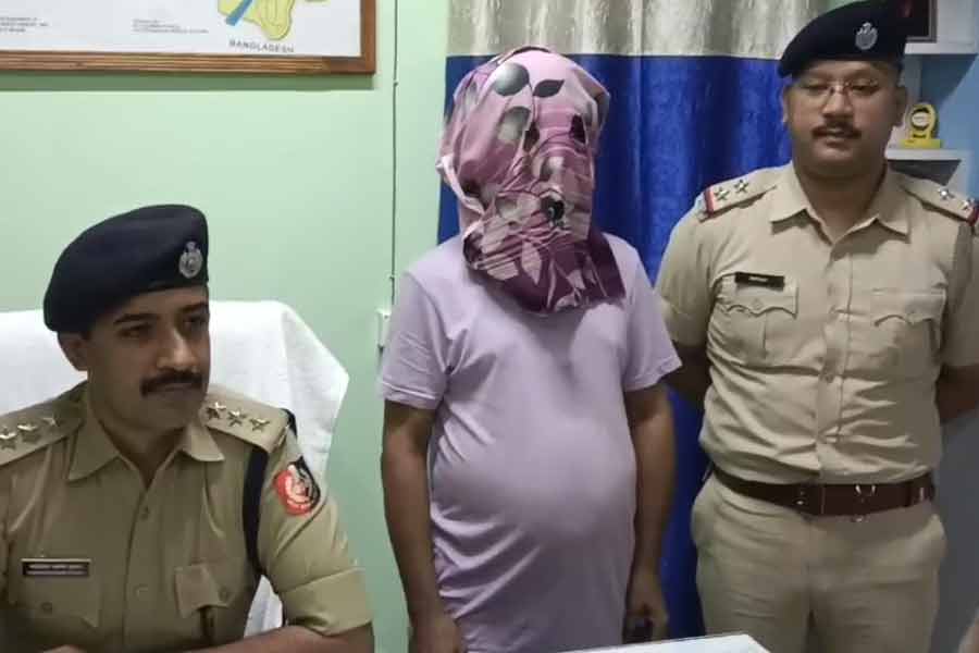 ছ’মাস ধরে গা ঢাকা, নাগাল্যান্ড থেকে গ্রেপ্তার নিষিদ্ধ ট্যাবলেট কারবারের মূল পাণ্ডা হামিদুল