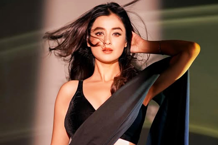 Darshana Banik to act in Vikram Bhatt's Bollywood Thriller film