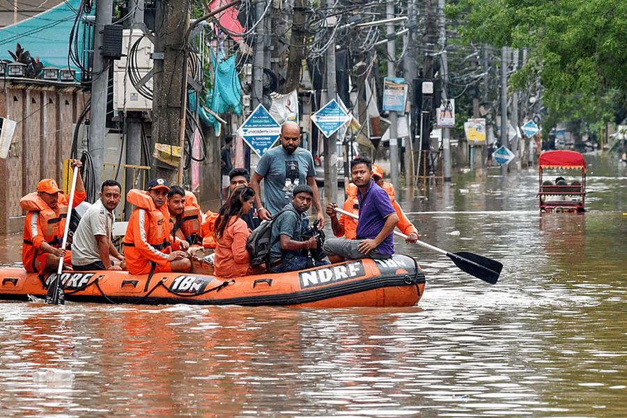 প্রবল বৃষ্টিতে বিধ্বস্ত কর্নাটক-সিকিম-মহারাষ্ট্র, অসমের বন্যায় বাড়ছে মৃতের সংখ্যা