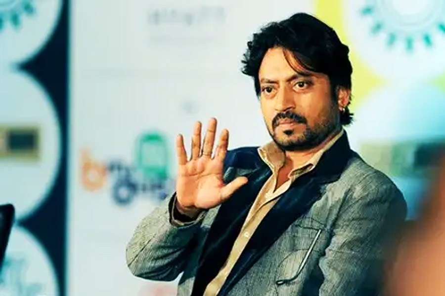 Irrfan Khan Confronted Pakistani Journalist With A Befitting Reply, Watch
