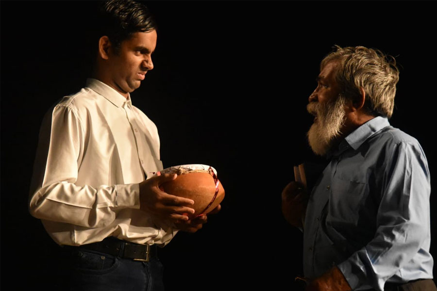 Pradeep Bhattacharya's Jogakhichuri 2 drama review