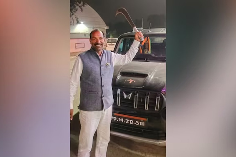 রাস্তাতেই সঙ্গমে ব্যস্ত, সিসিটিভি ফুটেজ ভাইরাল হওয়ার পর অবশেষে গ্রেপ্তার বিজেপি নেতা