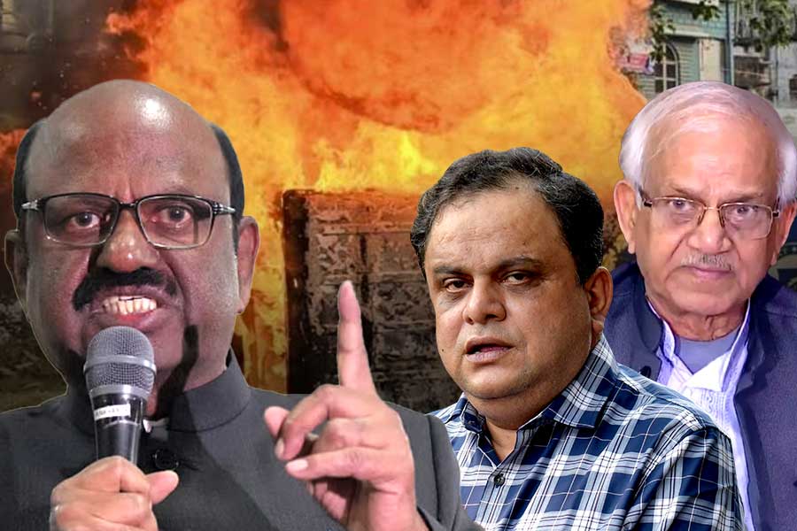 WB Guv CV Anand Bose submits report on Murshidabad unrest to New Delhi, Sovandeb Chatterjee and Bratya Basu react strongly