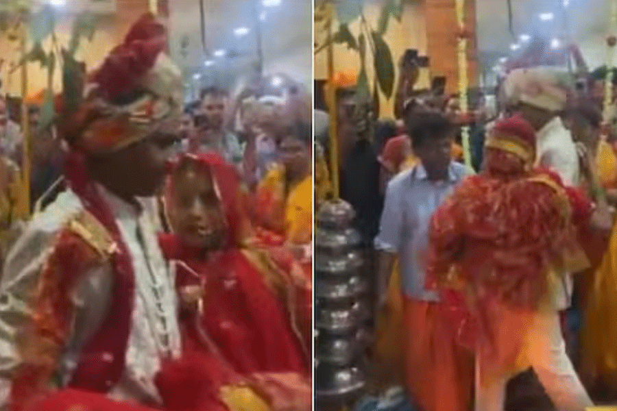Hospital turns wedding venue in Madhya pradesh due to illness of the bride