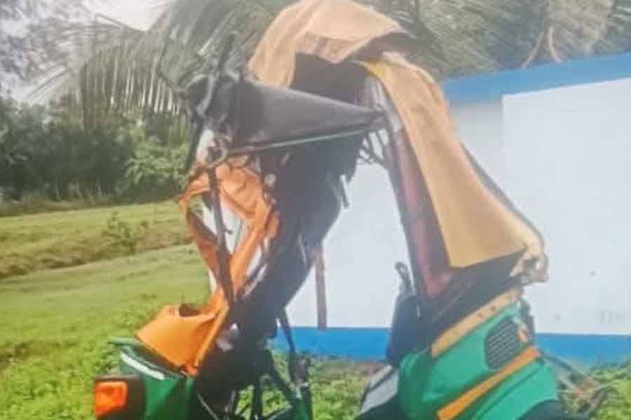 দিঘার কাছে ভয়াবহ দুর্ঘটনা! ফেরা হল না বাড়ি, অটোর সঙ্গে লরির সংঘর্ষে পথেই মৃত্যু ৫ জনের