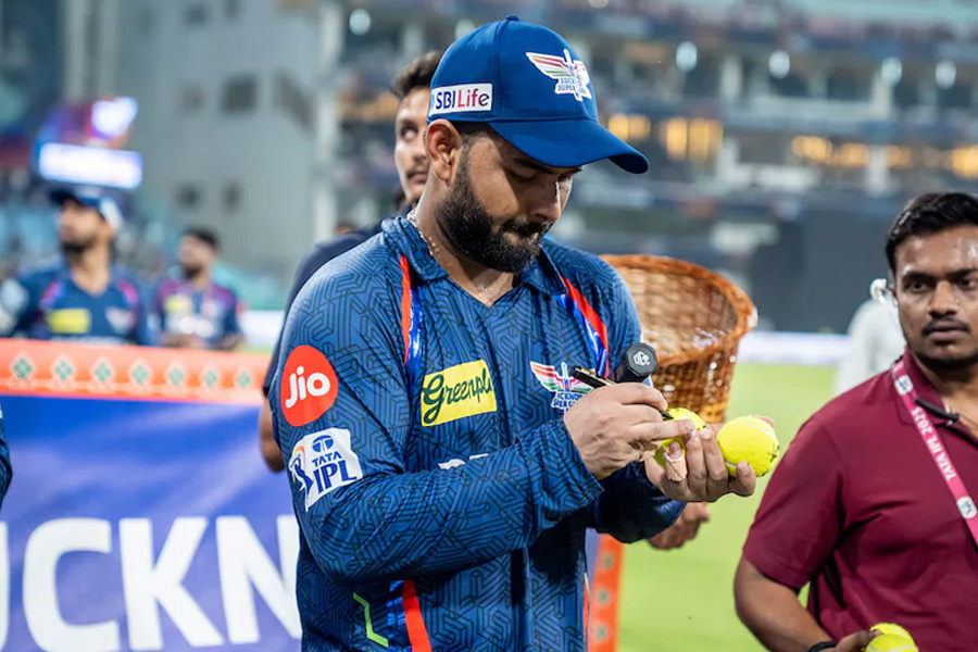 শেষ ম্যাচে ‘শাপমুক্তি’র পরেও শাস্তি, ক্রিকেট থেকে ‘বিরতি’ নিচ্ছেন পন্থ