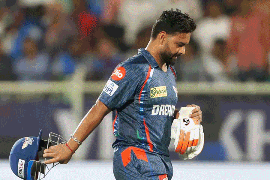 Priced at Rs 27 crore, drought of runs with the bat, how much money is Rishabh Pant earning per run?