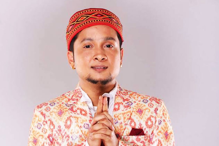 Indian Idol 12 Winner Pawandeep Rajan Injured In Car Crash, Hospital Video Surfaces
