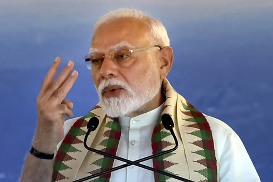 PM Modi inaugurates Vizhinjam port, send message to INDIA
