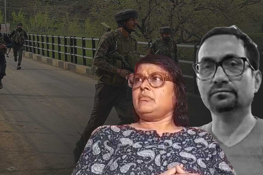 পাহাড়ের নীচেই মিলিটারি ক্যাম্প, গুলির শব্দ শুনেও বাঁচাতে আসেনি কেউ