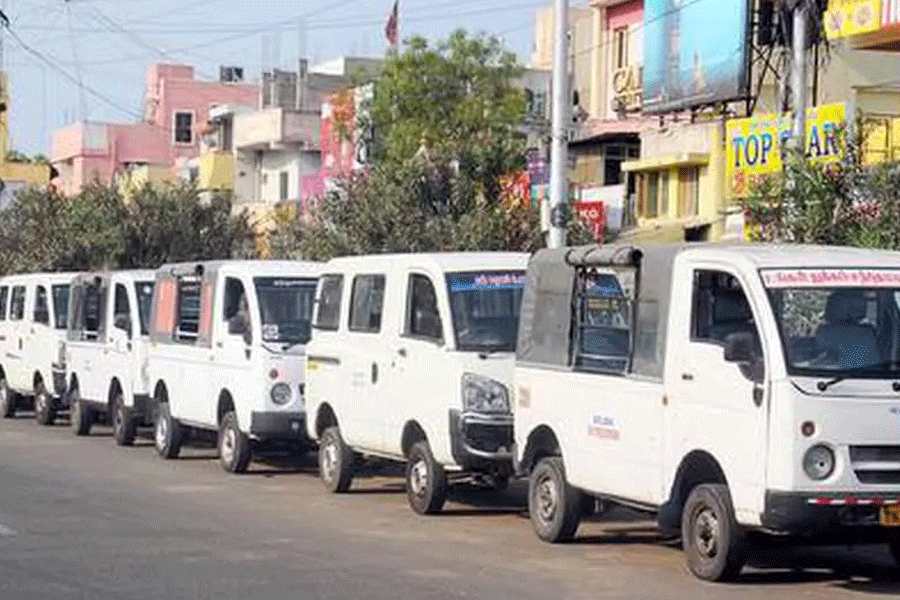 Auto Driver decides to close city auto Service in Siliguri