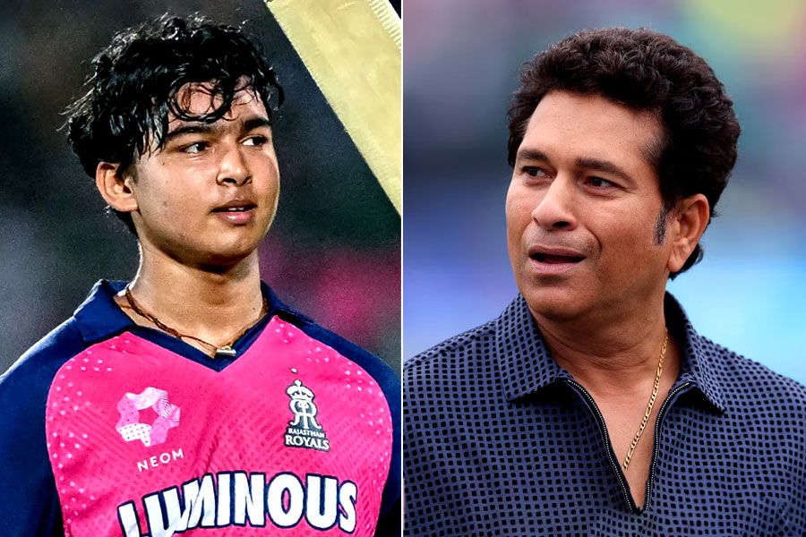 বৈভবই ভাঙবে শচীনের রেকর্ড! শিষ্যের টিম ইন্ডিয়ায় অভিষেক নিয়ে বড় ভবিষ্যদ্বাণী কোচের
