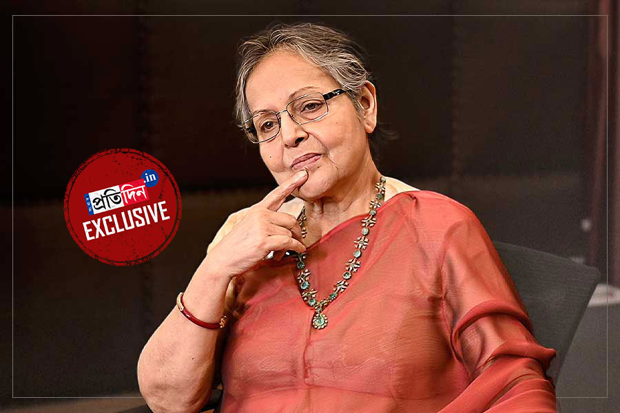 ছবি থেকে ব্যক্তিগত জীবন, মুখোমুখি ‘আমার বসে’র রাখী গুলজার