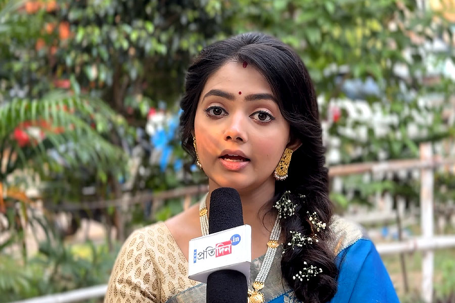 ‘প্রেমে কান্না, আঘাত পেলে সরে আসা উচিত’, কেন বললেন ফুলকির দিব্যাণী?