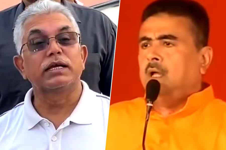 ‘মমতার আঁচলের তলায় থেকে এসে বিজেপি শেখাচ্ছে’ তোপ দিলীপ ঘোষের