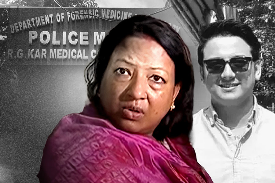 অবসাদ নাকি একাকীত্ব, নাকি মৃত্যুতে জড়িয়ে অন্য কোনও রহস্য?