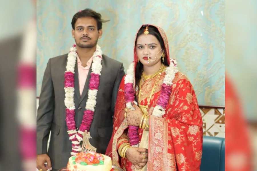 হানিমুনে দুঃস্বপ্ন! ১০০০ ফুট নিচে তিস্তায় পড়ল গাড়ি, সিকিমে নিখোঁজ উত্তরপ্রদেশের নবদম্পতি