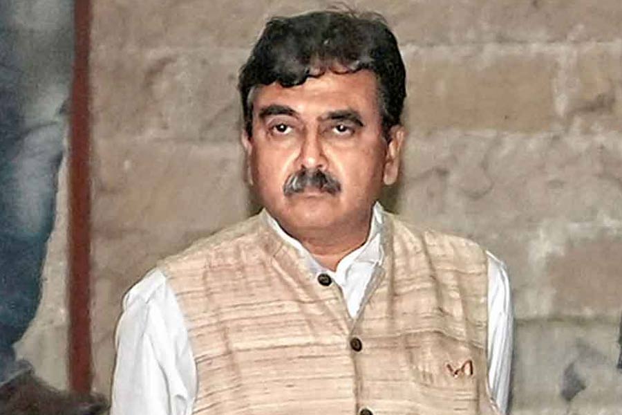 ধীরে ধীরে সুস্থ হচ্ছেন অভিজিৎ গঙ্গোপাধ্যায়, কবে হাসপাতাল থেকে ছুটি পাবেন?
