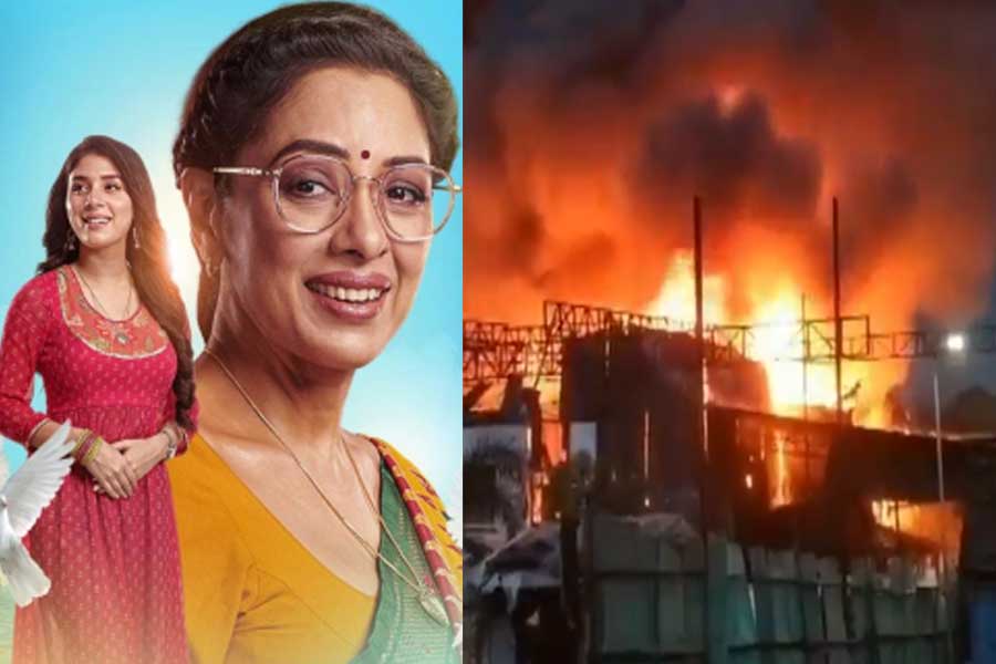 বিধ্বংসী আগুনে পুড়ে ছাই ‘অনুপমা’র শুটিং সেট, কেমন আছেন কলাকুশলীরা?