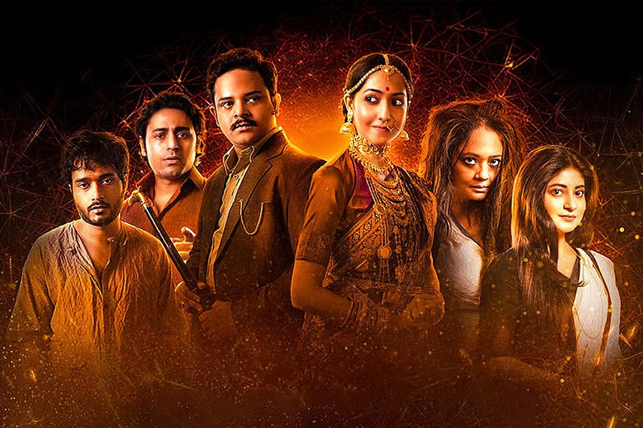হিট ও মিসে ভরা সাহিত্য নির্ভর ছবি ‘ভূতপূর্ব’, পড়ে নিন রিভিউ