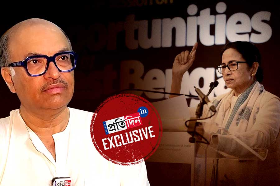 অক্সফোর্ডে মমতাকে ‘অপমানে’র চক্রান্ত? রহস্য ফাঁস চিকিৎসক রজতশুভ্রর