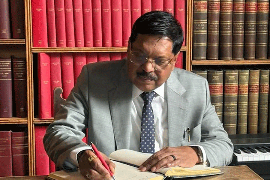 ‘জাতপাতের নির্মম সত্য…’, অক্সফোর্ডের ভাষণে সংবিধানের শক্তি স্মরণ করালেন দলিত প্রধান বিচারপতি