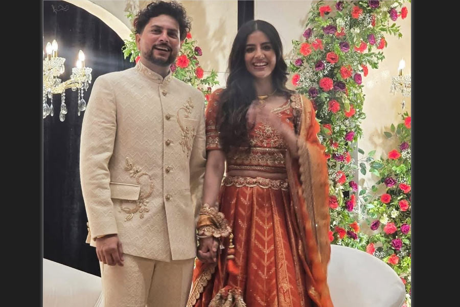 আইপিএল শেষ হতেই শুরু নয়া ইনিংস, ছোটবেলার বান্ধবীর সঙ্গে বাগদান কুলদীপের