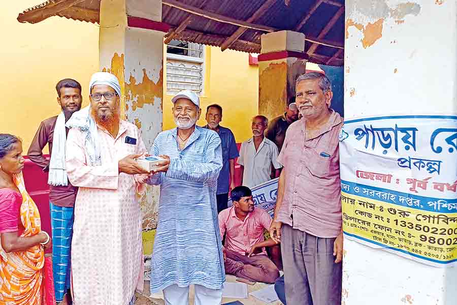 ধর্মীয় সম্প্রীতির নজির, দিঘার জগন্নাথধামের মহাপ্রসাদ নিতে হাজির এনারুল-আলাউদ্দিনরাও