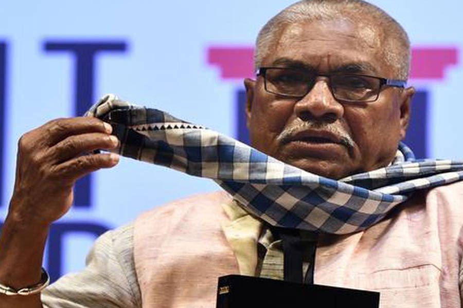 বিধানসভায় আচমকা অসুস্থ মনোরঞ্জন ব্যাপারি, মাথা ঘুরে পড়ে গেলেন লবিতে