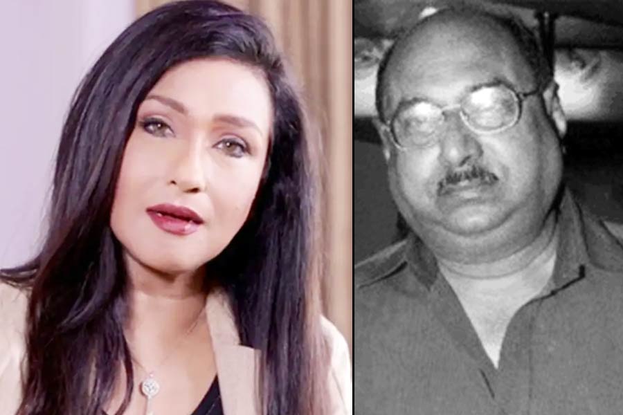 প্রয়াত বর্ষীয়ান পরিচালক পার্থ ঘোষ, শোকে কাতর ঋতুপর্ণা